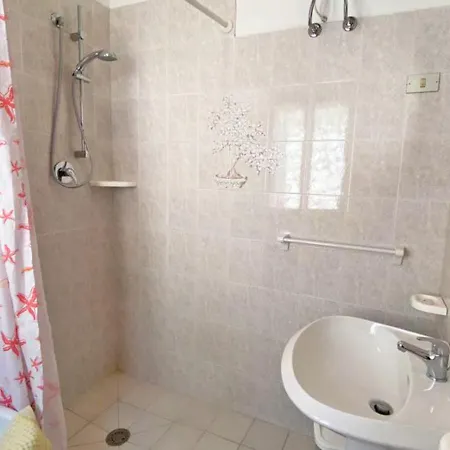 Antonella Lägenhetshotell 3*