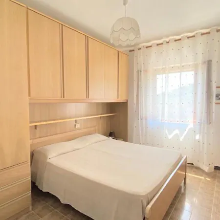 Aparthotel Antonella 3*
