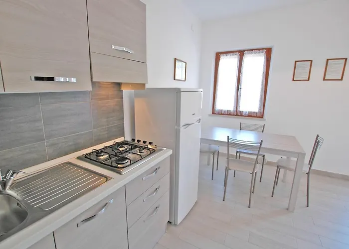 Antonella Aparthotel 3*