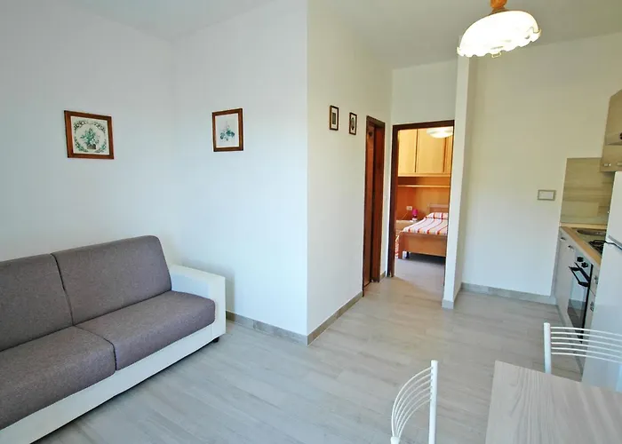 Aparthotel Antonella 3*